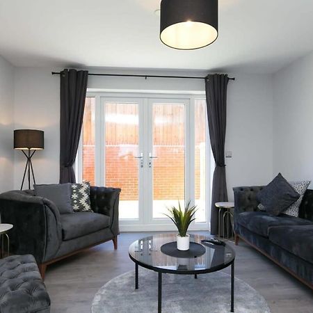 Stunning 2 Bedroom Apartment In Wallasey Exteriör bild
