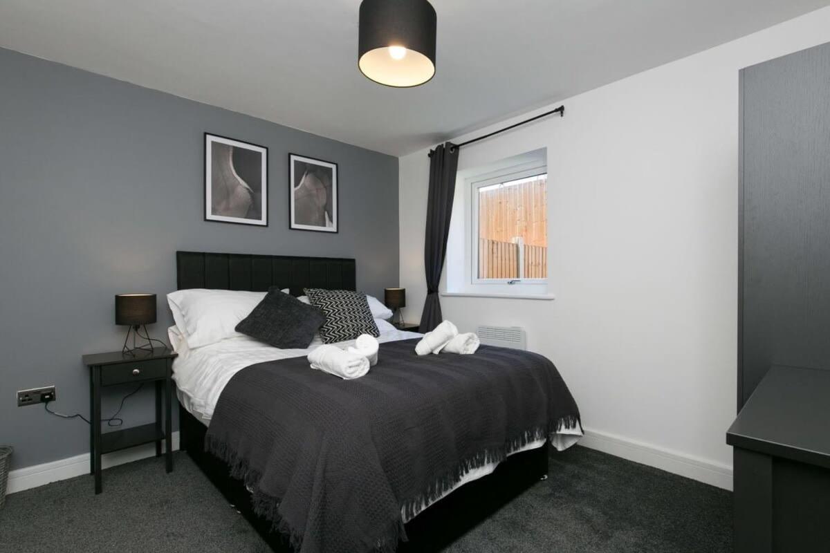 Stunning 2 Bedroom Apartment In Wallasey Exteriör bild