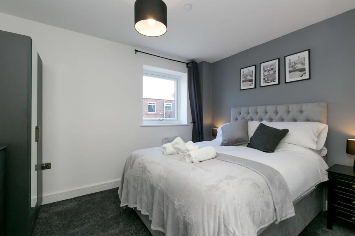 Stunning 2 Bedroom Apartment In Wallasey Exteriör bild