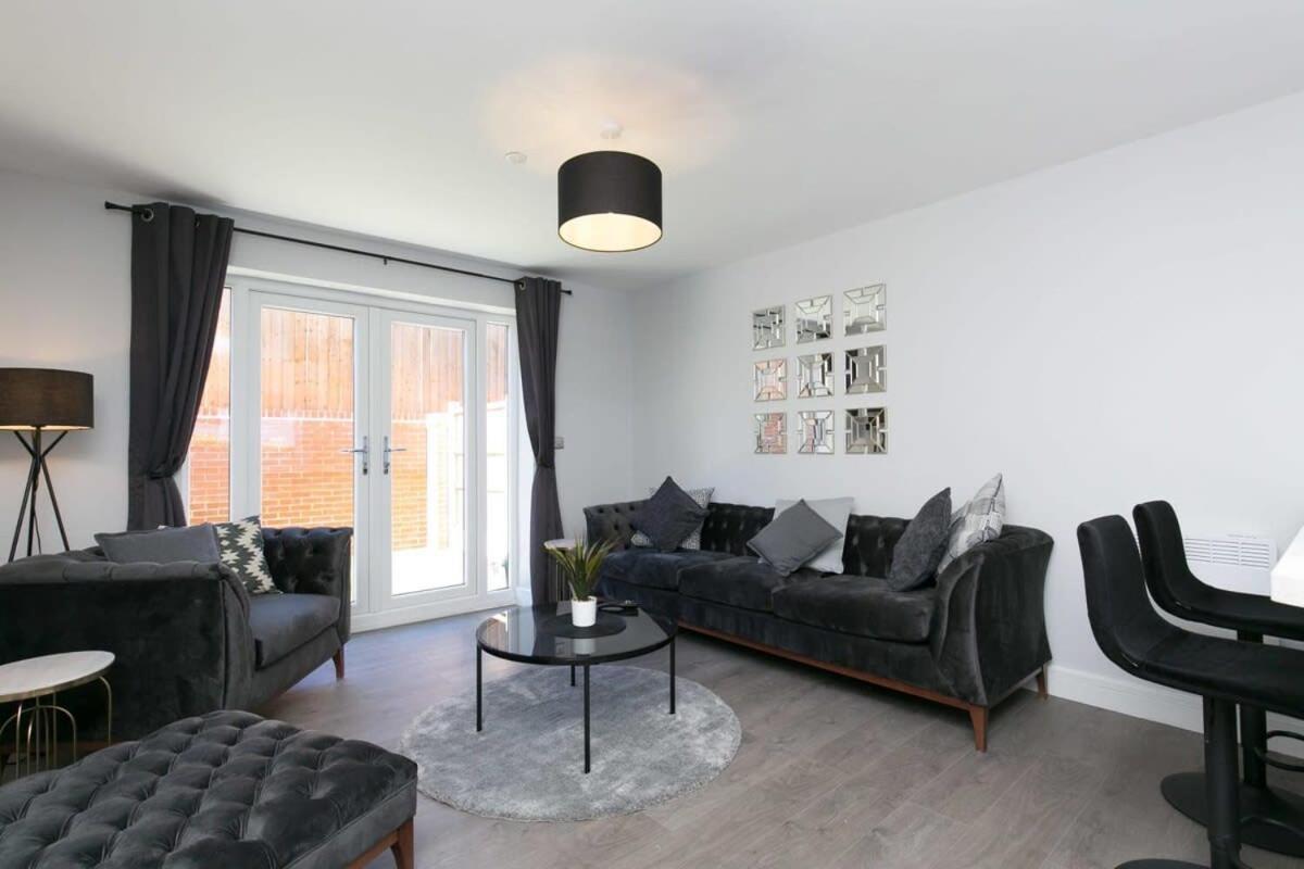 Stunning 2 Bedroom Apartment In Wallasey Exteriör bild